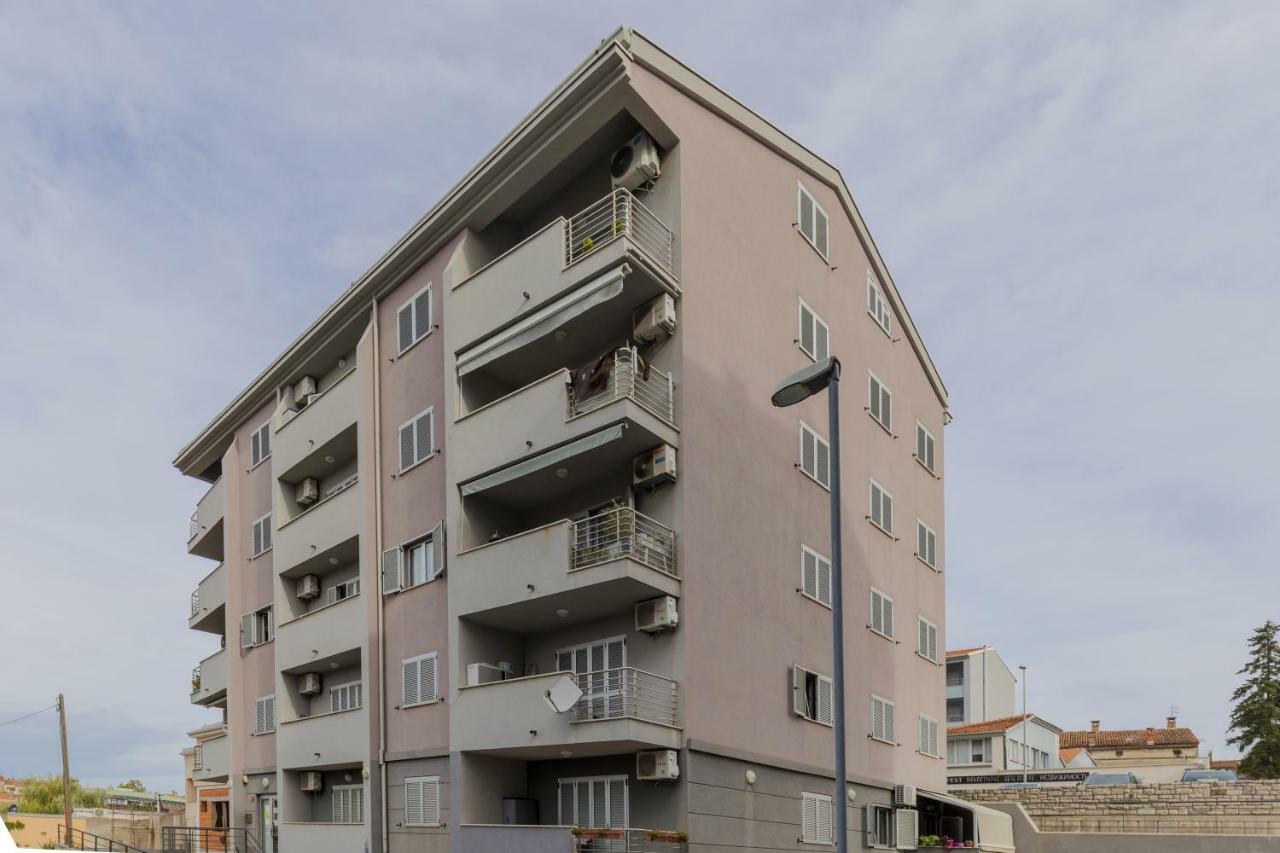 Center Penthouse Apartment Pola Esterno foto